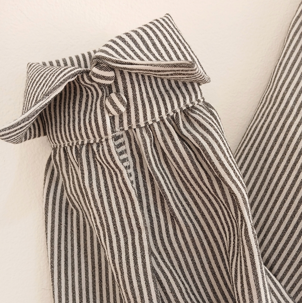 THURSDAYS and every other day" PinstripedStriped Black and White  Blouse SZ Med - Picture 6 of 16